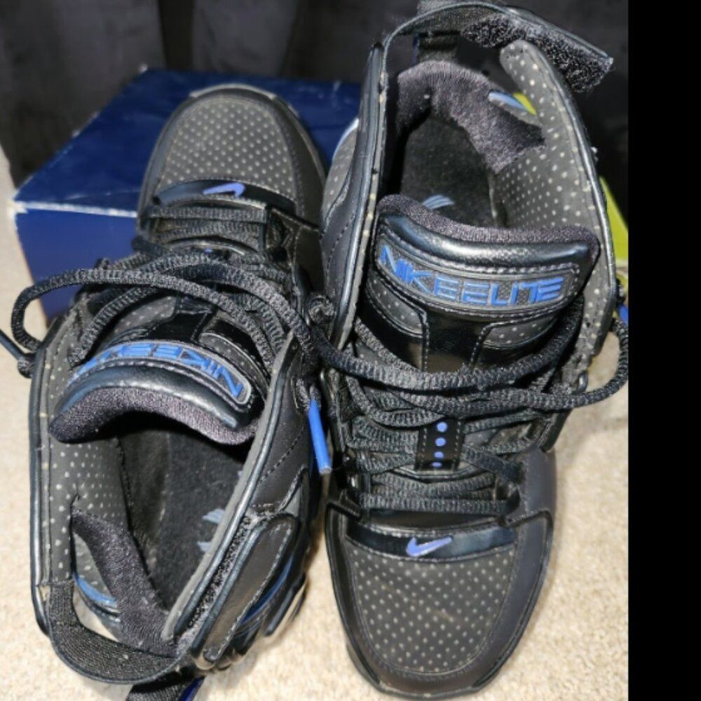 DEADSTOCK VINTAGE Nike Shox Bomber Size 5.5Y /7 Women